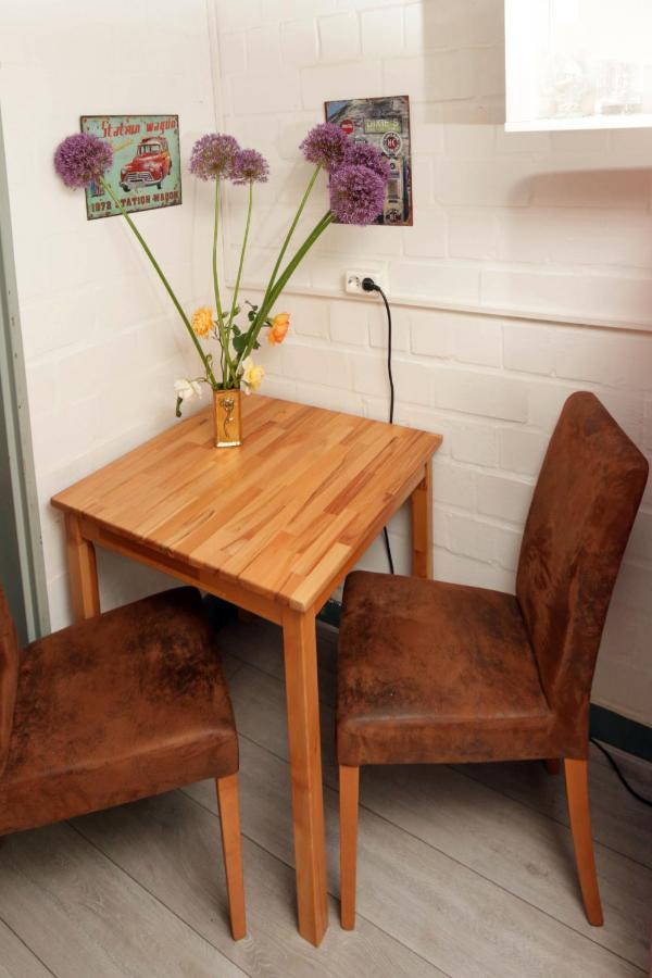 Cozy Souterrain-Half-Basement-Apartment Included 2 Bicycles ベルリン エクステリア 写真